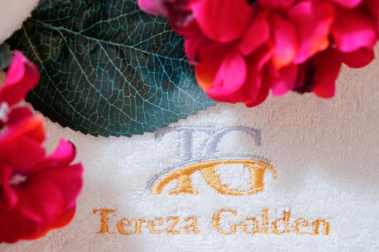 Tereza Golden Aparthotel Hriszí Amudiá Kültér fotó