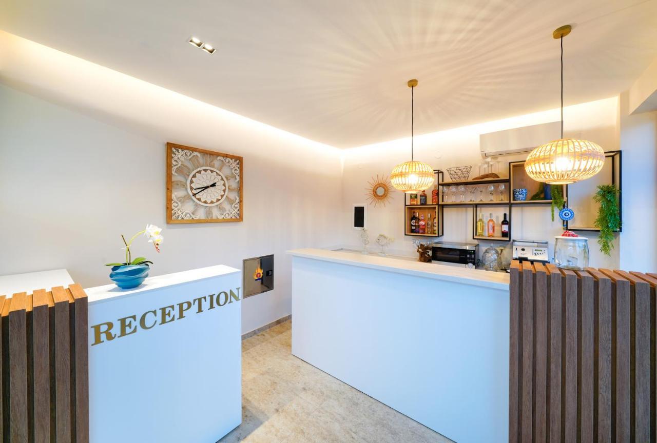 Tereza Golden Aparthotel Hriszí Amudiá Kültér fotó